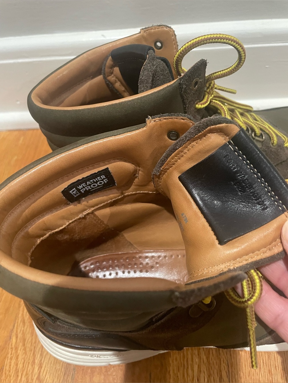 Allen Edmonds Canyon weatherproof high-top sneakers - Picture 7 of 9
